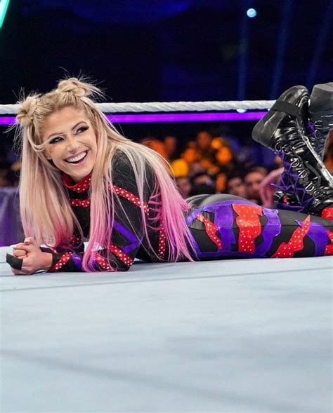 alexa bliss booty